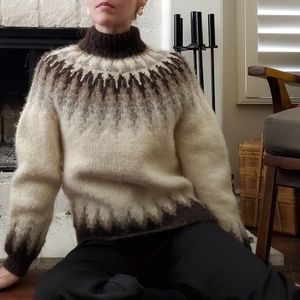 100% Wool Icelandic Sweater, Brown and Ivory White Nordic Fairisle Sweater